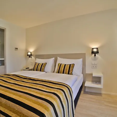 Ξενοδοχείο Ariston 4*