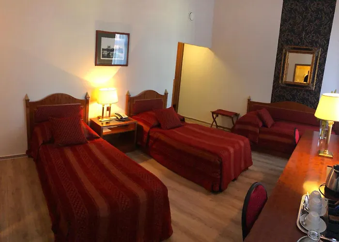 Ariston Hotell