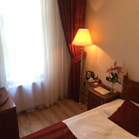 Ariston Hotell 4*