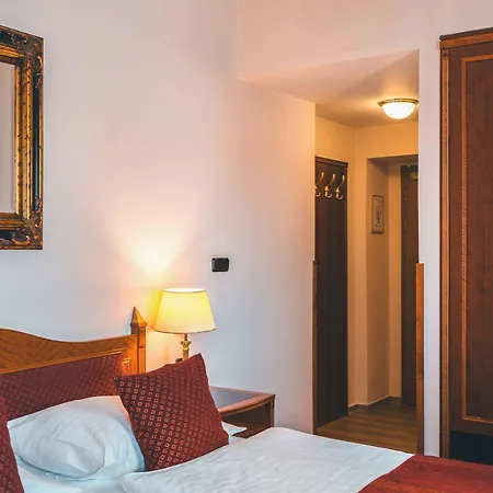 Ariston Prag