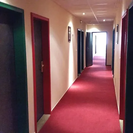 Отель Ariston 4*