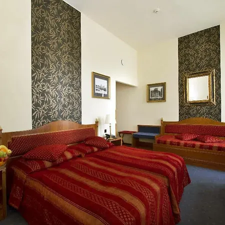 Otel Ariston