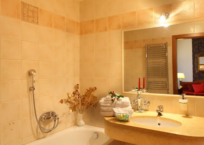 فندق Ariston