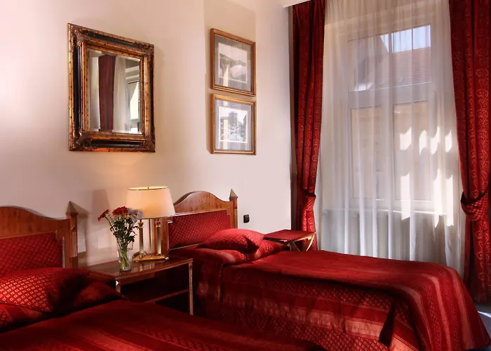 Ariston Hotell