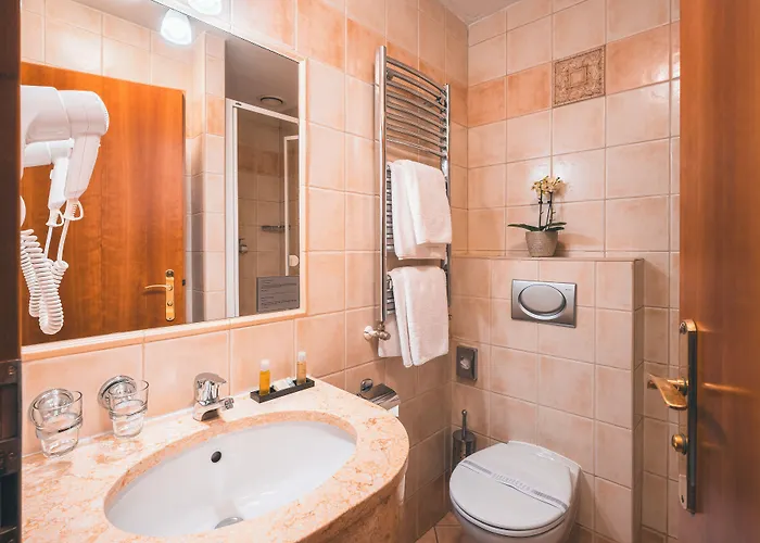 Otel Ariston 4*
