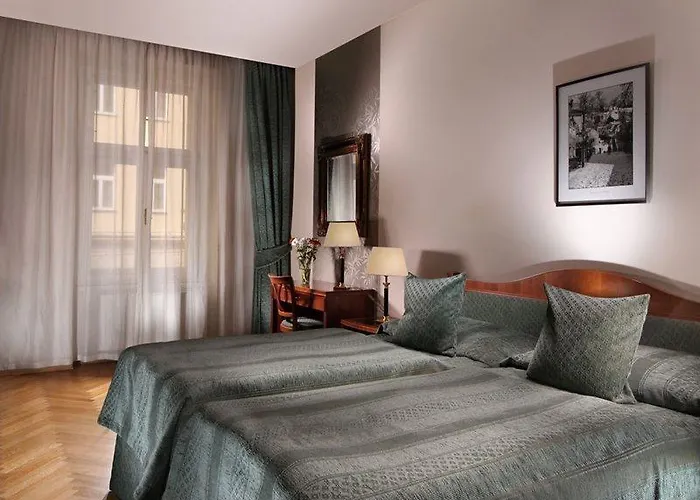 Ariston Otel 4*