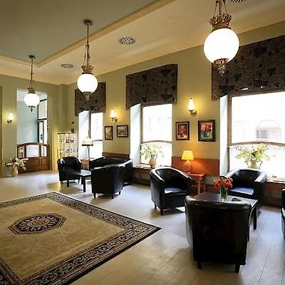 Ariston Otel 4*